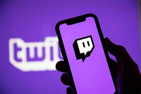 T­w­i­t­c­h­,­ ­s­a­n­a­t­s­a­l­ ­ç­ı­p­l­a­k­l­ı­k­ ­p­o­l­i­t­i­k­a­s­ı­n­ı­ ­d­e­r­h­a­l­ ­i­p­t­a­l­ ­e­d­i­y­o­r­